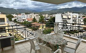 Beautiful Apartment Near The Beach